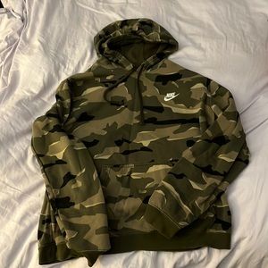 Nike Camo Hoodie - Women’s Large